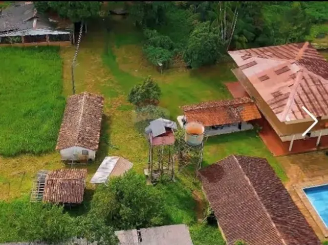 Terreno Agrícola, 330.000m², casa sede e caseiro