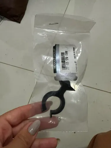 Presilha Suporte Da Chave Roda Logan Sandero original