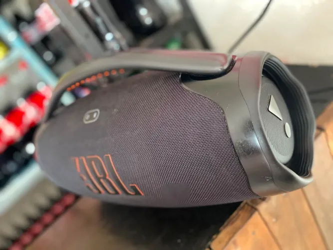 Caixa JBL