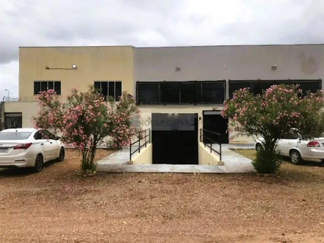 Prédio pronto para ser empresa de qualquer outro ramo.