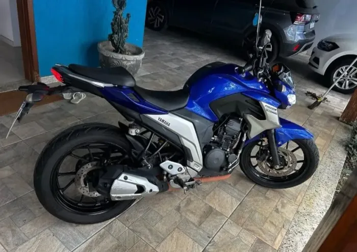 Vendo FZ25 FAZER FLEX