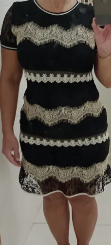 Vestido em Renda Forrado Swany