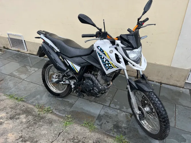 Crosser 2019 abs