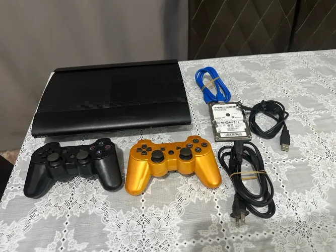 PLAYSTATION 3 SUPER SLIM + HD EXTERNO 1TB + 2 CONTROLES | ACEITO TROCA / ACEITO PROPOSTA