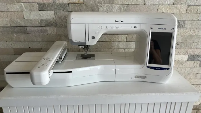 Maquina computadorizada BROTHER BP2100