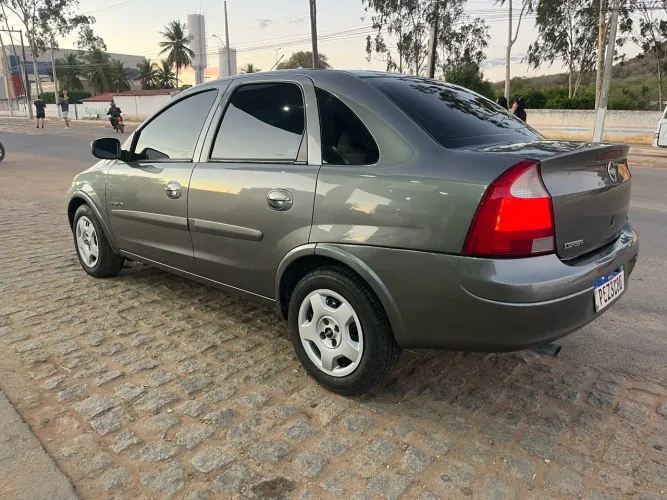 Chevrolet Corsa Sed. Premium 1.4 8V Econoflex 4P 2011
