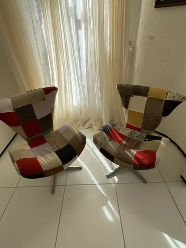 Cadeiras decorativas de sala