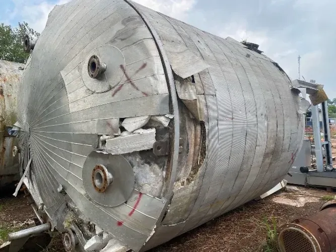 Tanque Reator em Aço Inox 25.000 Litros Meia Cana