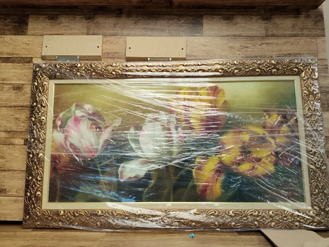 Vendo lindo quadro com túlipas.