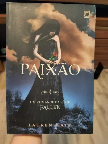 livro Paixao - série fallen