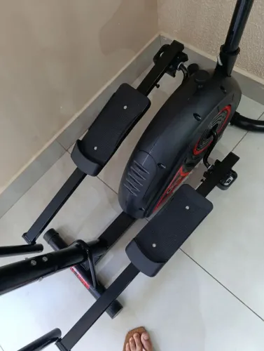 Vende-se aparelho elíptico e bicicleta elétrica 2x1