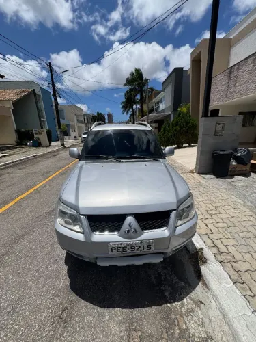 Mitsubishi Pajero TR4 2.0/ 2.0 Flex 16V 4X4 Aut. 2011