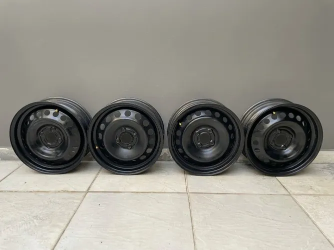 4 rodas de Ferro aro 15 para Volkswagen (4 furos)