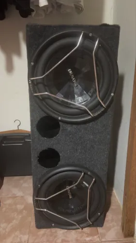 Subwoofer bravox endurence 800 rms cada um 