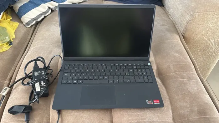 notebook é Dell Vostro 15 3515