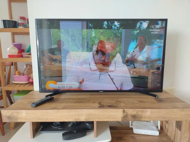 TV SMART SAMSUNG 42' PROBLEMA NA TELA
