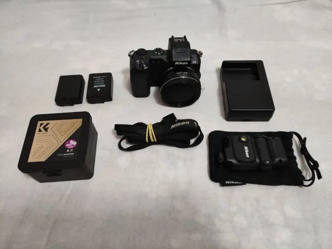 Nikon 1 V2 com acessórios originais