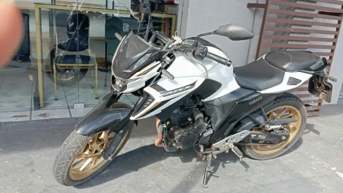 Vendo Yamaha Fazer FZ25 ABS