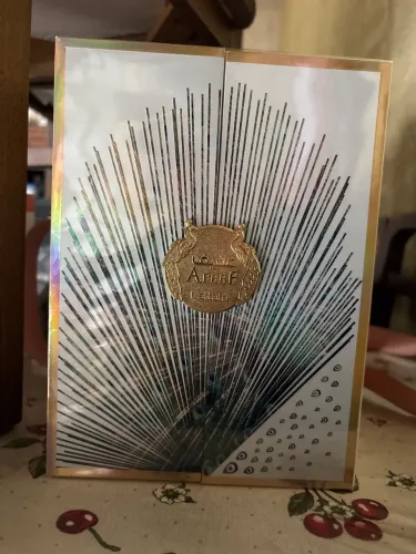 Perfume Lattafa Afeef Pavão 