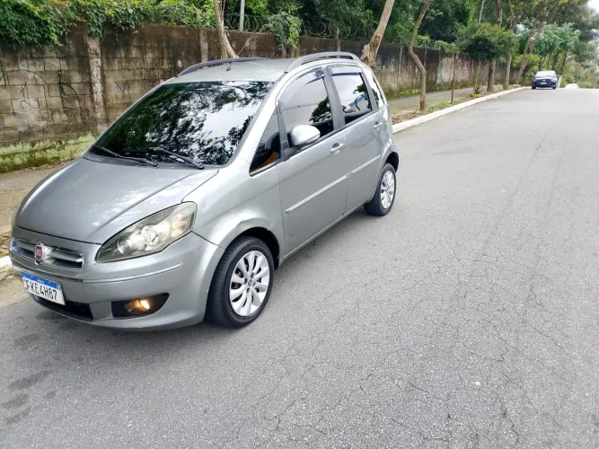 Fiat Idea Attractive 1.4 Fire Flex 8V 5P 2014