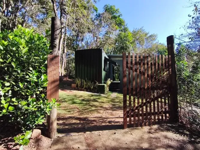 Belíssima chácara de 6700m² com casa container (escritura ok)