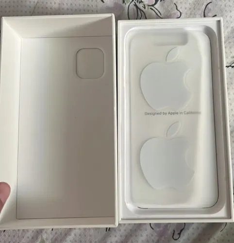 iPhone 11 todo original (nunca aberto )