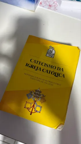 Livro catecismo da igreja catolica