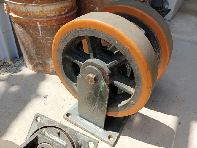 Roda tipo rodízio 12" polegadas grande