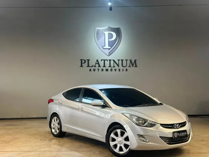 Hyundai Elantra GLS 1.8 16V Aut. 2013