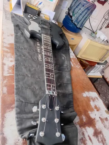 Guitarra sg Giannini antiga top