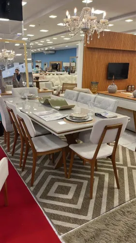 Mesa de jantar 8 lugares