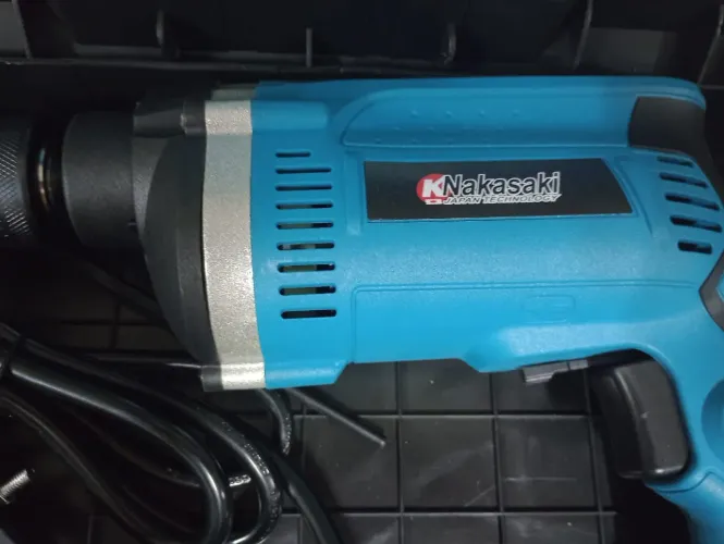Furadeira profissional nakasaki nova com maleta show