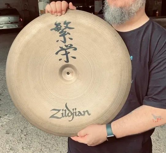 Prato Zildjian Avedis 22? China Boy Low