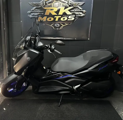 Yamaha XMAX 300