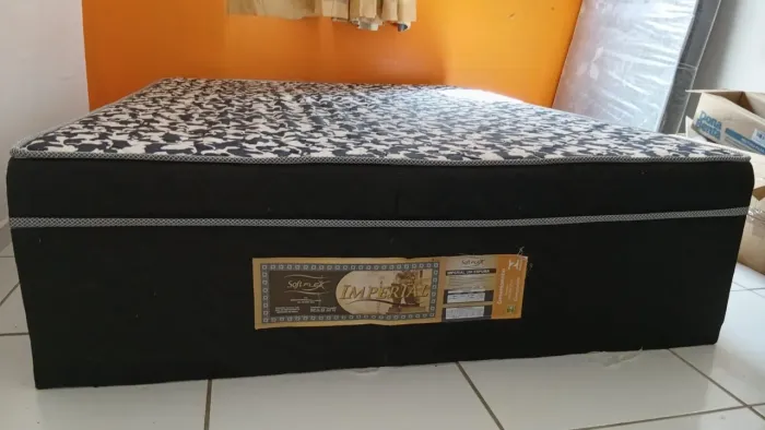 Cama de casal box