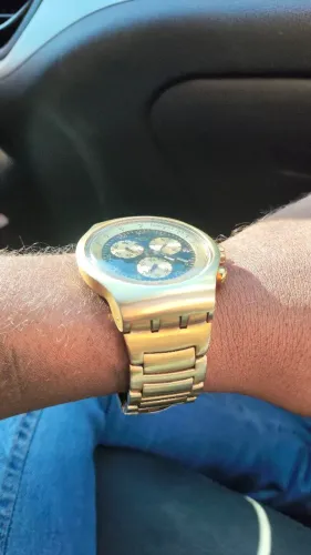Swatch cara preta 3.000 