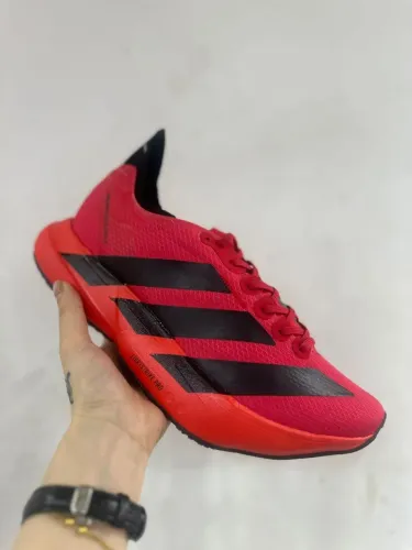 Adidas ADIZERO lightstrike veja o catálogo 