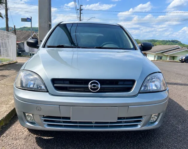 Chevrolet Corsa Hatchback 1.0 MPFI 8V 71cv 5P 2003