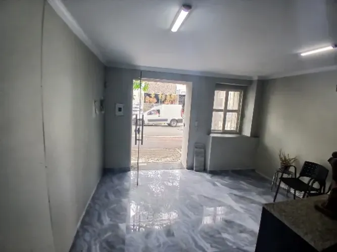 Alugo ou vendo prédio com 440 m2 comercial na Ilha do Leite