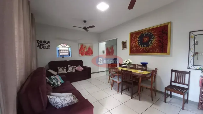 Casa com 2 dormitórios à venda, 100 m² por R$ 700.000,00 - Vila Guilhermina - Praia Grande