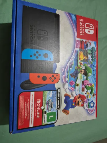 Nintendo Switch novo