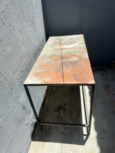 Mesa de zinco industrial