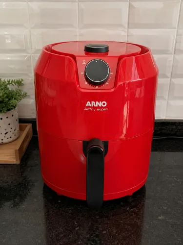 Fritadeira airfryer sem óleo Arno Super Vermelha cesto antiaderente 4,2L