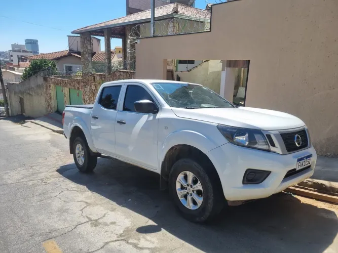 Nissan Frontier S CD 4X4 2.3 TB Diesel Mec. 2022