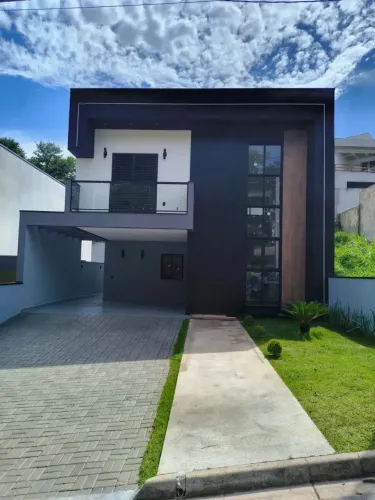Casa à venda no Condomínio Laguna em Várzea Paulista