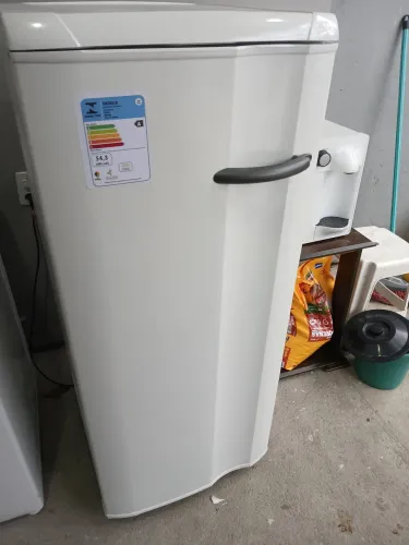 Freezer electrolux 180 litros funcionando/ entrego