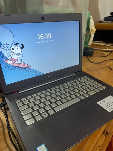 Nootbook VAIO 4GB HD