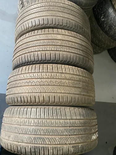 04 pneus 285/40/23 pirelli seminovos