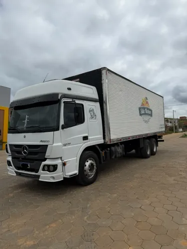 Atego 2430 6x2 Teto alto