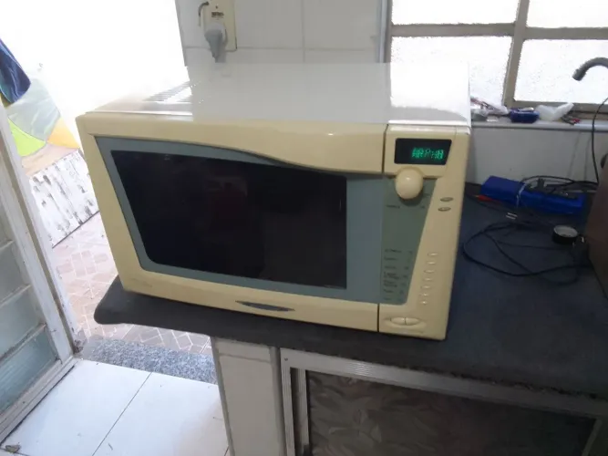 Microondas Brastemp 127v com plato tudo ok